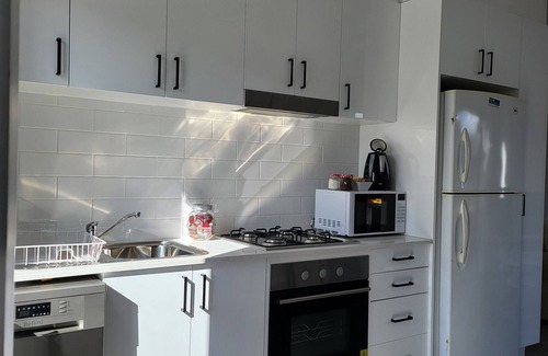 Bowenfels Villa | Unit 8 - Adorable 3 bedroom villa - 5 mins from the heart of Lithgow