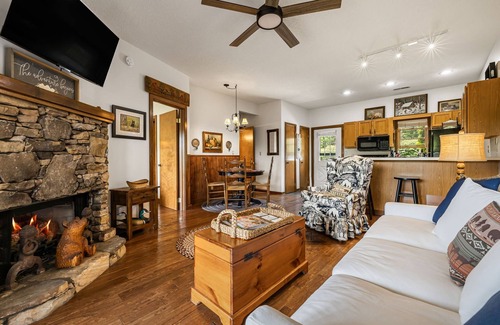 Wolf Laurel Condo | Unlimited Golf Access private 18 hole club Wolf Laurel, Hatley Pointe, dine, ski