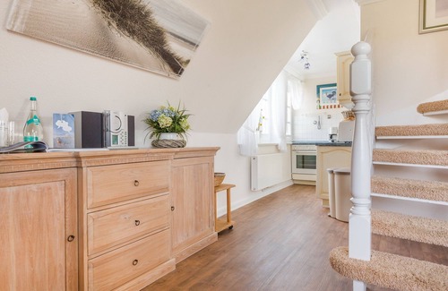 Wenningstedt-Braderup Apartment | Unmittelbar am Strand Gelegenes, Sehr Großzügiges 3-raum-appartement im Og&dg
