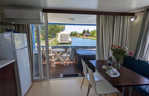 Saint-Usage House | Unusual floating cottage with all comforts for 6 persons, terrace, jacuzzi, fishing