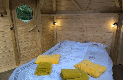 Guenrouet Ski Chalet | Unusual Luxury Spa Private & Petits Dej Cabin