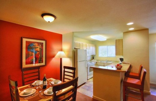 Las Vegas Condo | Unveil the Desert Oasis in Our Private Condo Resort ~ Special Offer Now!