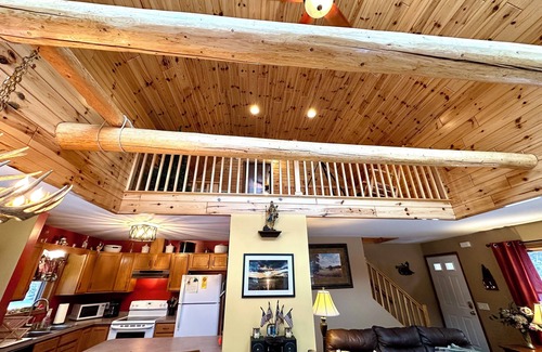Union Dale Ski Chalet | Unwind and Exhale, this log cabin chalet is for you !