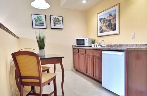 Pembine Hotel | Unwind in Serene Quaint Room Near Outdoor Activities with Indoor Pool