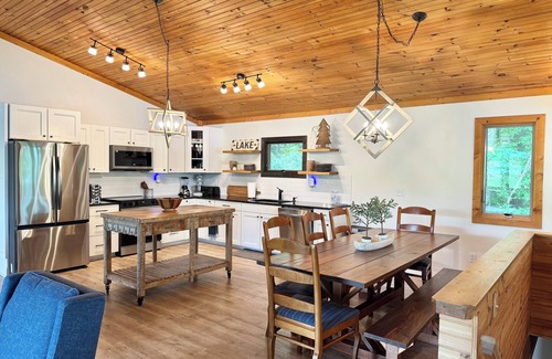Bean Station Cabin | Unwind on Cherokee Lake Cabin with Private Dock