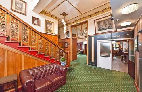 Whanganui House | Unwind @ Whangunui Standard Room