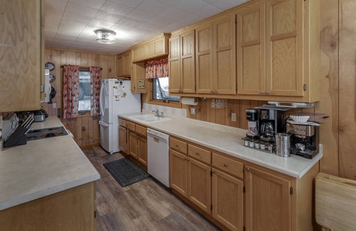 Hackensack House | Up North 5 bedrooms two houses on Birch Lake