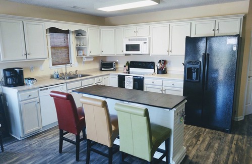 Ocean City Beach House | "Up to Camp" at the beach! n3/2.5 plus screened-porch, 3 story deck, & rec room
