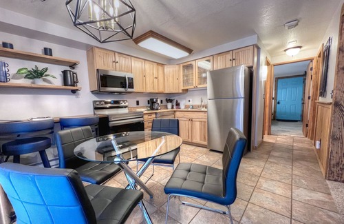 Crested Butte Condo | Updated 2 Bedroom, POOL, Hot tub, Game Room!