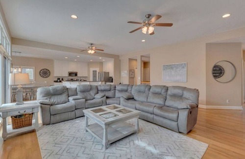 Afton Apartment | Updated! 5Br Home/Wineries/Breweries/Hiking