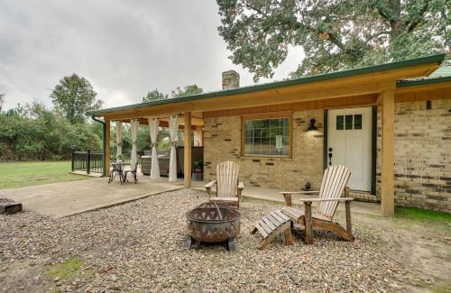 Bethel House | Updated Family Home, 20 Mi to Broken Bow Lake!