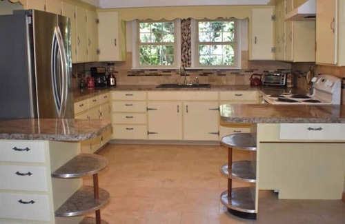 West Stayton Other | Updated farmhouse on 5 acres near salem oregon