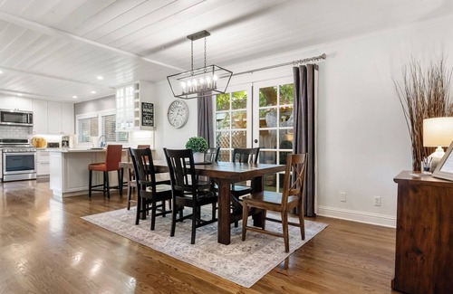 Chico House | Updated Home with Backyard and Hot Tub Close to BIDWELL PARK
