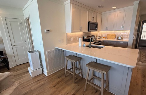 Fort Bay Condo | Updated Latitude 29 #34 Beachfront w/Pool, Hot Tub & Grills! Free Golf & Tix!