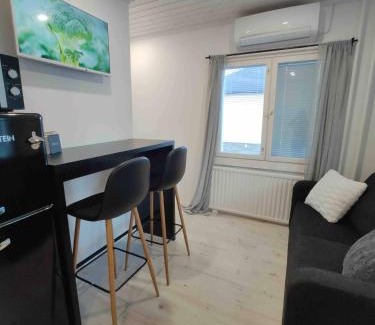 Vaasa Apartment | Upea moderni pieni yksiö rauhallisella sijainnilla - itsepalvelukirjautuminen - SELF CHECK-IN