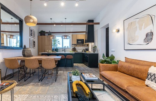 Carregado House | Uploaded House close to Lisbon