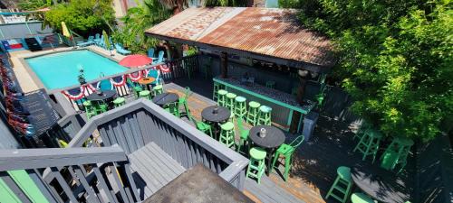 South Padre Island Hotel | Upper Deck Hotel and Bar - Adults Only