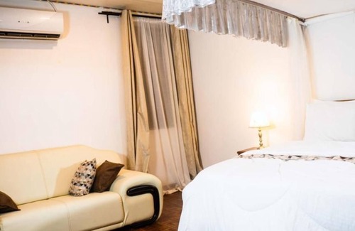 Mbezi Beach Bed & Breakfast | Upper Hill Place