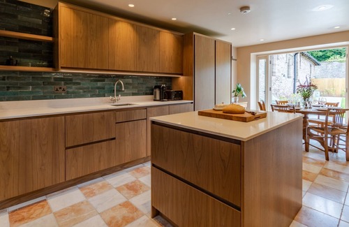 Longtown Cottage | Upper Lodge at Kentchurch - sleeps 6 guests in 3 bedrooms