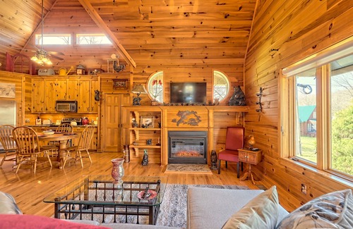 Choestoe Cabin | Upscale cabin in the north Ga. mountains on a peaceful pond. Pet friendly !