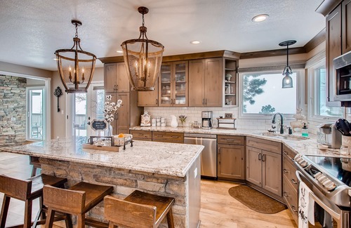 Colorado Springs House | Upscale Country Retreat ~ Panoramic Mountain Views