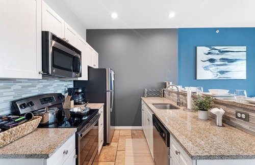 Downtown Pittsburgh Apartment | Upscale High-Rise Downtown