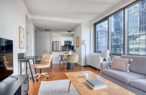 Chelsea Apartment | Upscale Hudson Yards 1BR w/Gym, Golf Sim, W/D & Lounge, by Blueground
