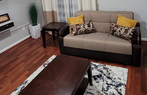 Odenton House | Upscale Luxury Townhouse, 3 BR, 2.5 bath near Fort Meade, Deck
