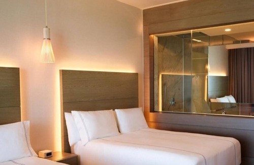 Punta Sam Hotel | Upscale Resort Suite with Exclusive Lounge, Spa and Pool Access