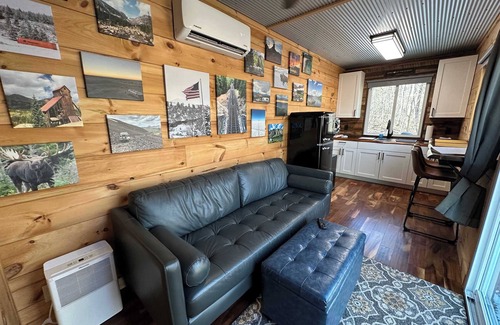 Stanton Cabin | Upscale Shipping Container in the Woods of Red River Gorge | Hot Tub | Private
