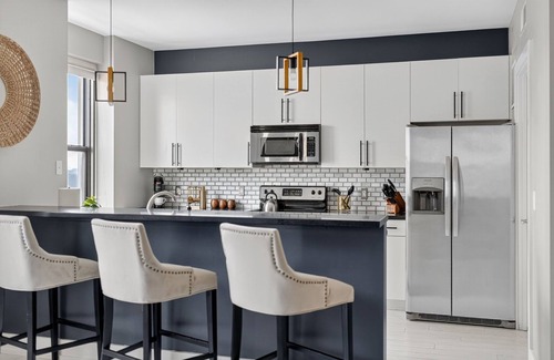 Downtown Des Moines Condo | Upscale Urban Escape in the Heart of Downtown