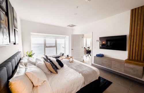 Oranjestad Apartment | Upscaled And Modern Oceanfront Apartment