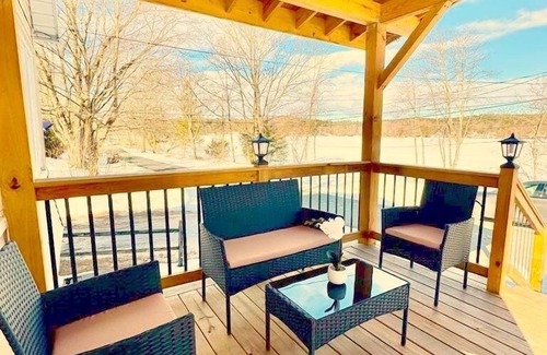 Nassau House | Upstate Lake house Retreat-king bed, fire pit, fireplace,kayak, boat cruise