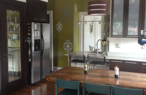 Uptown Condo | Uptown Brownstone With Private Laundry and Parking
