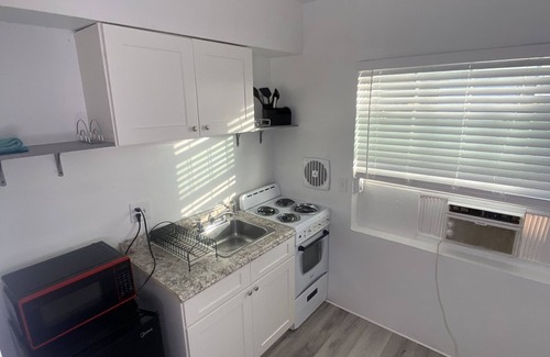 Crescent Lake Hotel | Uptown Suites