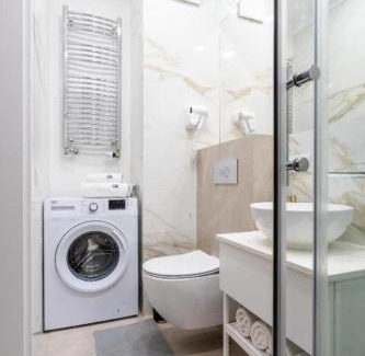 Mirow Apartment | Urban Chic - Mennica Residence Luxury Stay for 10 Guests in Central Warsaw