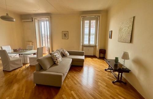 Fiera Apartment | Urban Comfort near Fiera & CityLife
