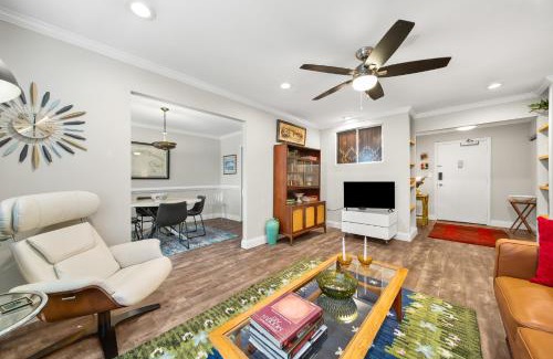 Downtown Atlanta Apartment | Urban-eclectic Downtown Condo W Parking, Sleeps 4
