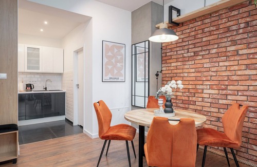 Katowice Apartment | Urban Nest Rustic Superior Apartment