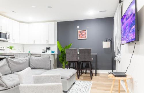 West Philadelphia Apartment | Urban Oasis 3bdrm Citylivingscenicrooftopwd
