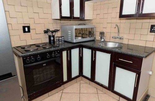 Waparand Apartment | Urban Oasis-serene ✨self check in & scenic views