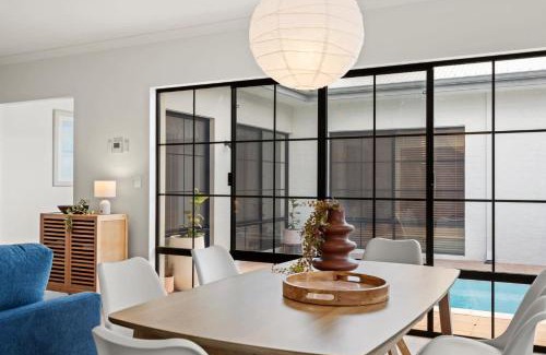 Canning Vale House | Urban Retreat Canning Villa
