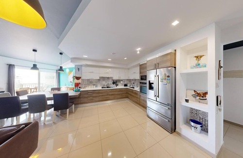 Ta' Giorni Apartment | Urban Retreat Family Apartment with BBQ