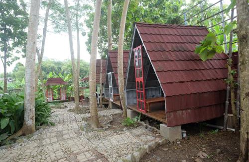 Kebumen Hotel | Urbanview Villa Lukulo Kebumen by RedDoorz