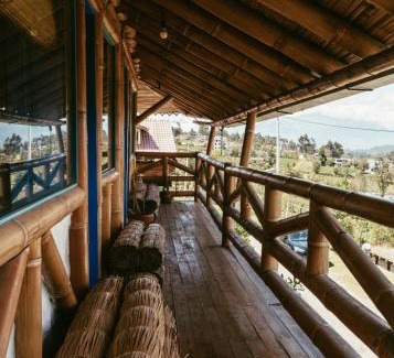 San Rafael House | Urku Wasi Casa Bambú