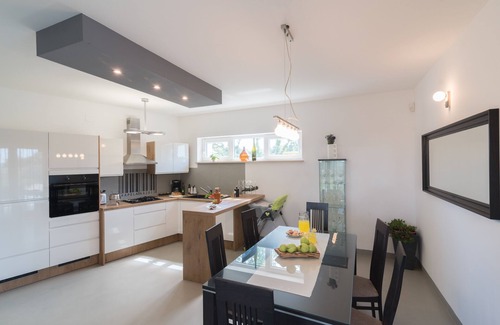Jursici Villa | Urlaub in Istrien - modern villa mit Pool in ländlicher Ruhe-Lounge Kapelana