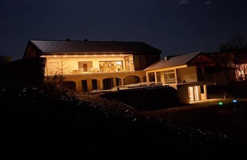 Bairisch Koelldorf Apartment | Urlaubsoase Hügelperle