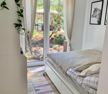 Radzymin House | Uroczy mały domek na leśnej działce - Łosiówka