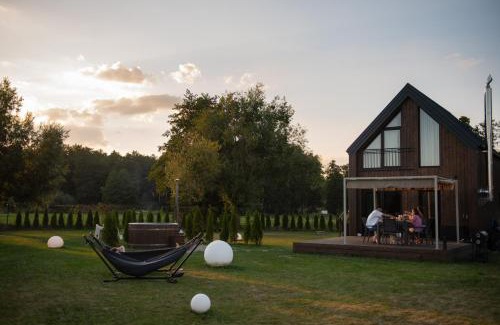 Warka House | Uroczysko Pilica