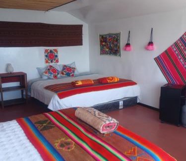 Puno House | Uros mayakiwa
